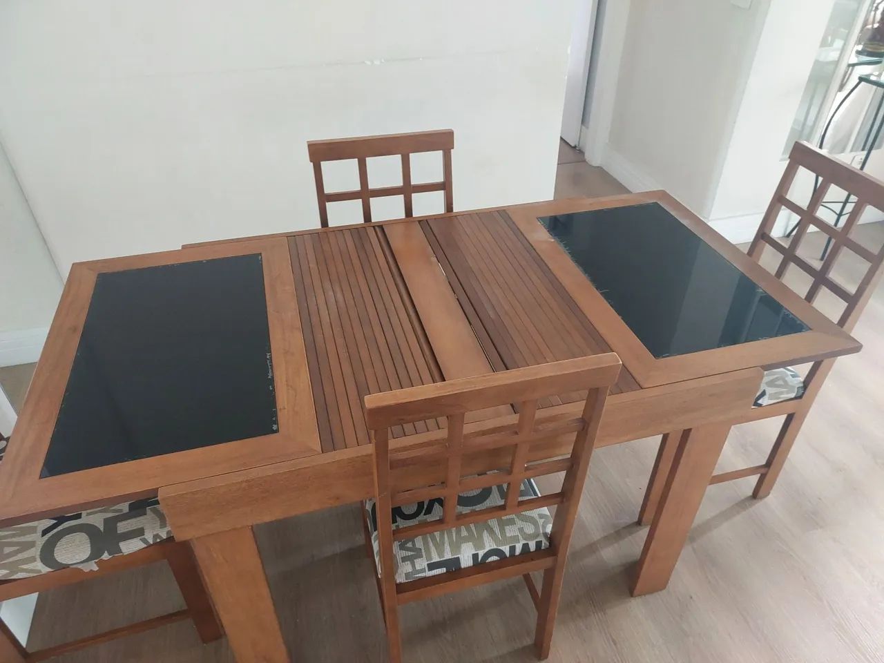 EXTENDABLE DINING TABLE65163274069634120
