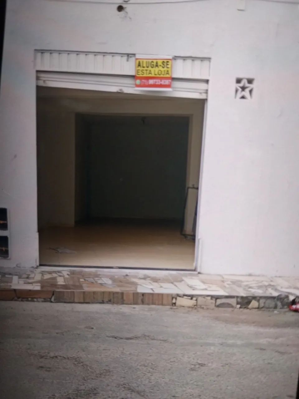 Alugo Ponto comercial térreo.