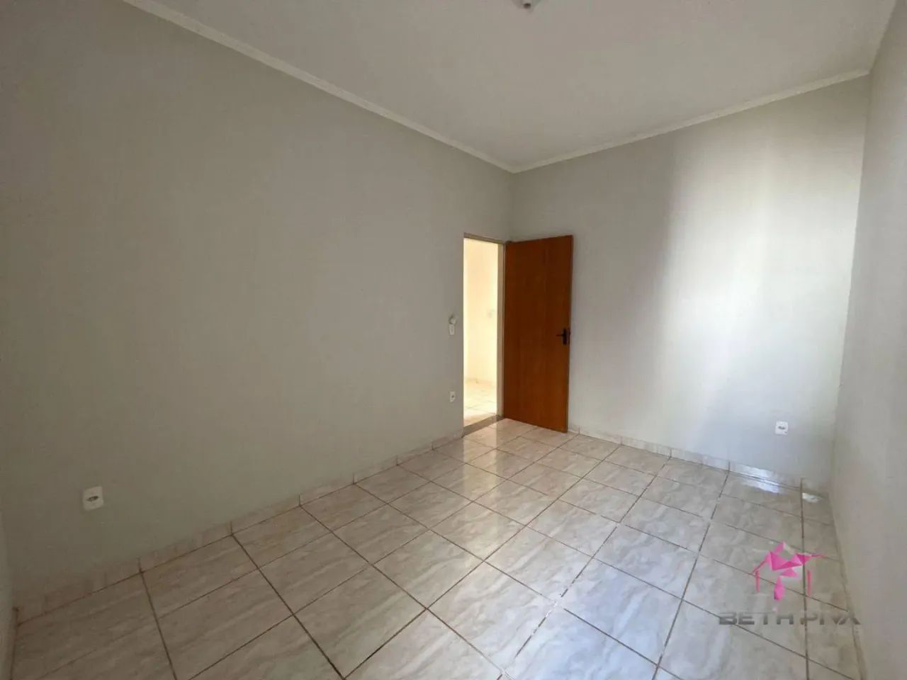Casa em Pirassununga à Venda - Foto 4