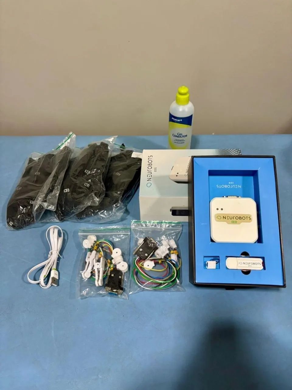 *KIT COMPLETO DE NEUROFEEDBACK (pouquíssimo uso)*