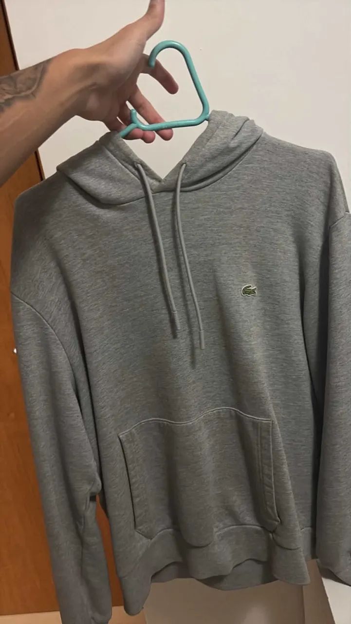 moletom lacoste com capuz cinza m - Foto 4