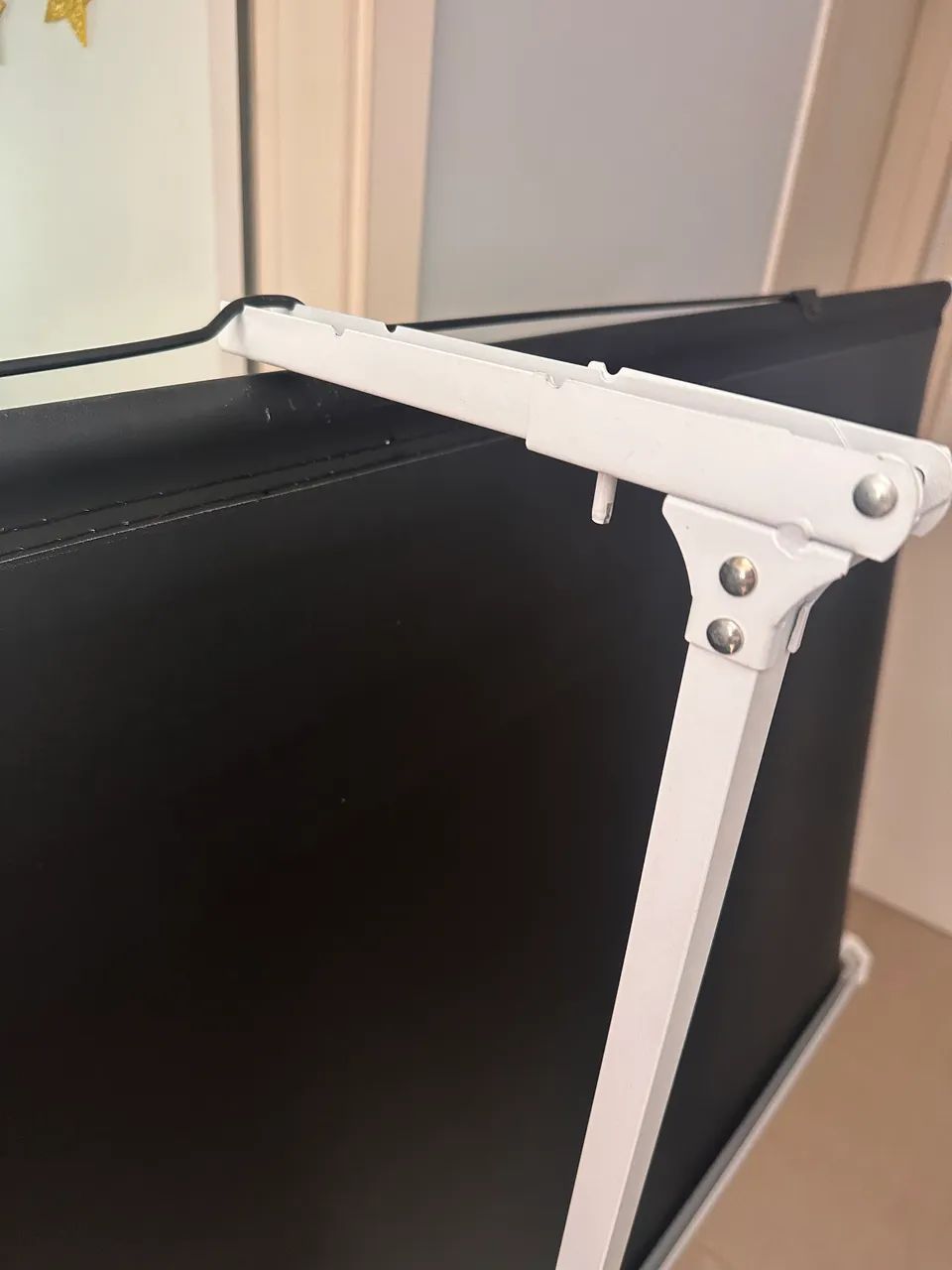 Tela de Projeção Retrátil com Tripé - Foto 4