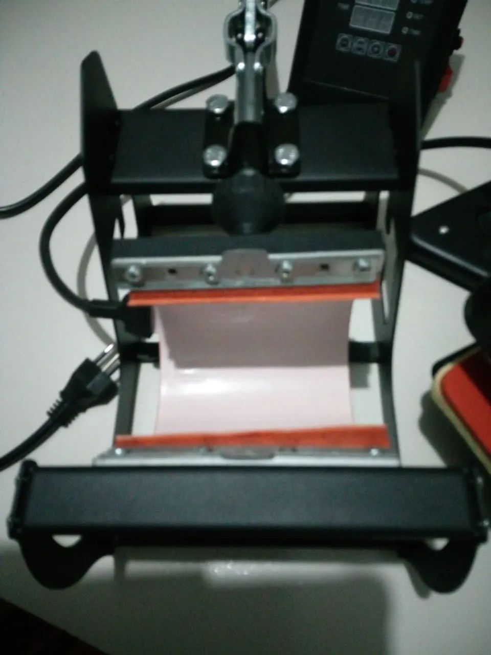 Maquina de estampar camisas e canecas - Foto 2