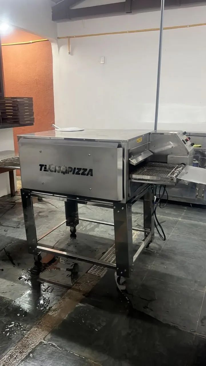 Vende-se pizzaria completa 