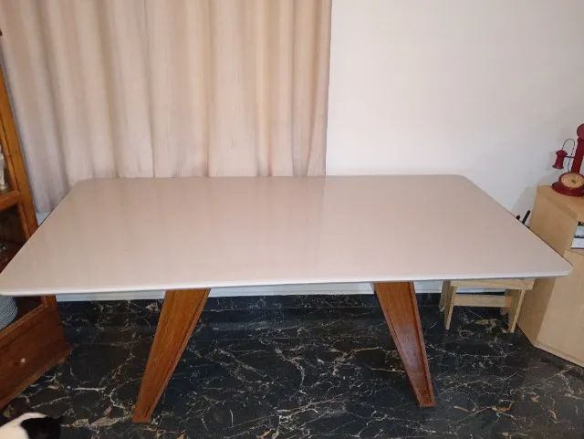 Mesa de jantar MDF com tampo de vidro
