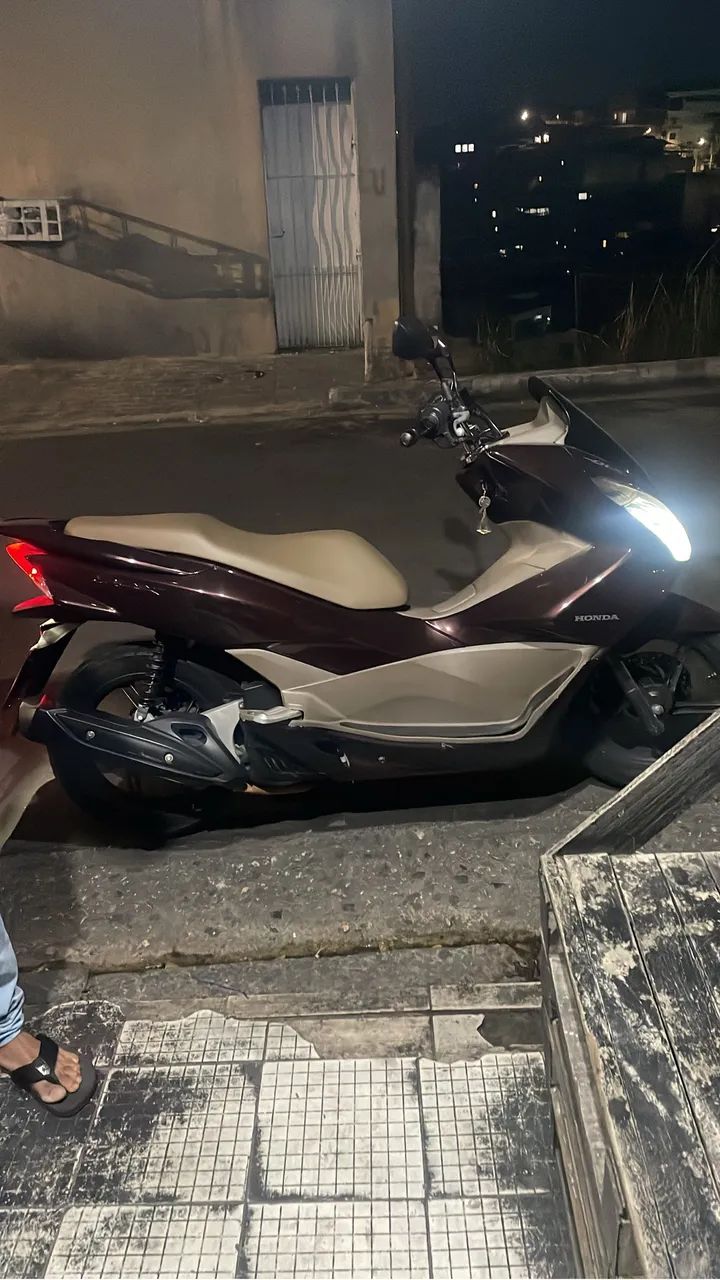 Moto pcx 150 dlx  - Foto 5