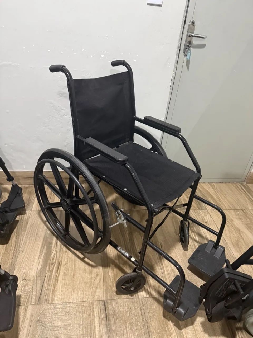 Cadeira de rodas - Foto 2