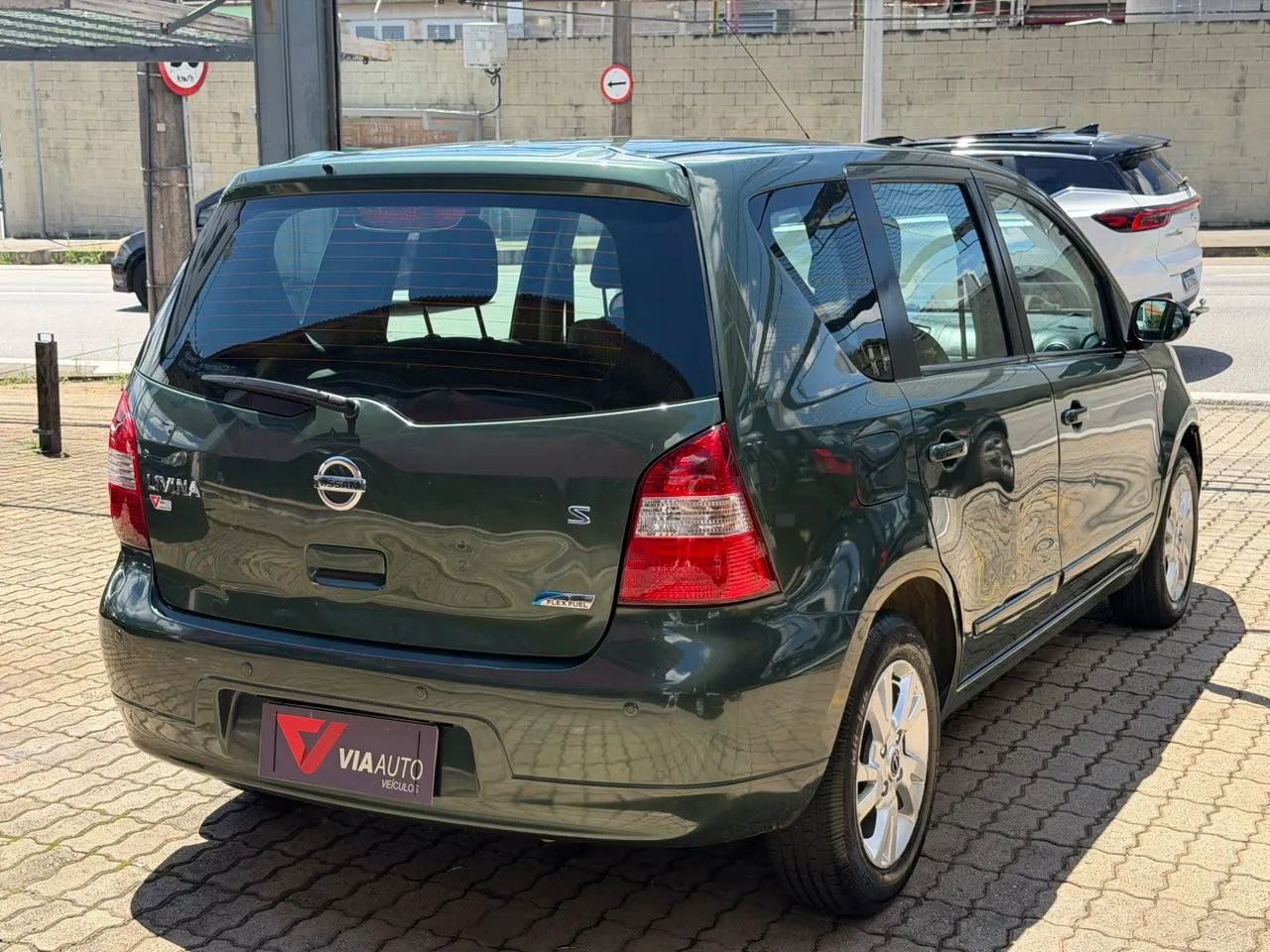 Nissan Livina S 1.8 16V Flex Fuel Aut., foto 6 de 12