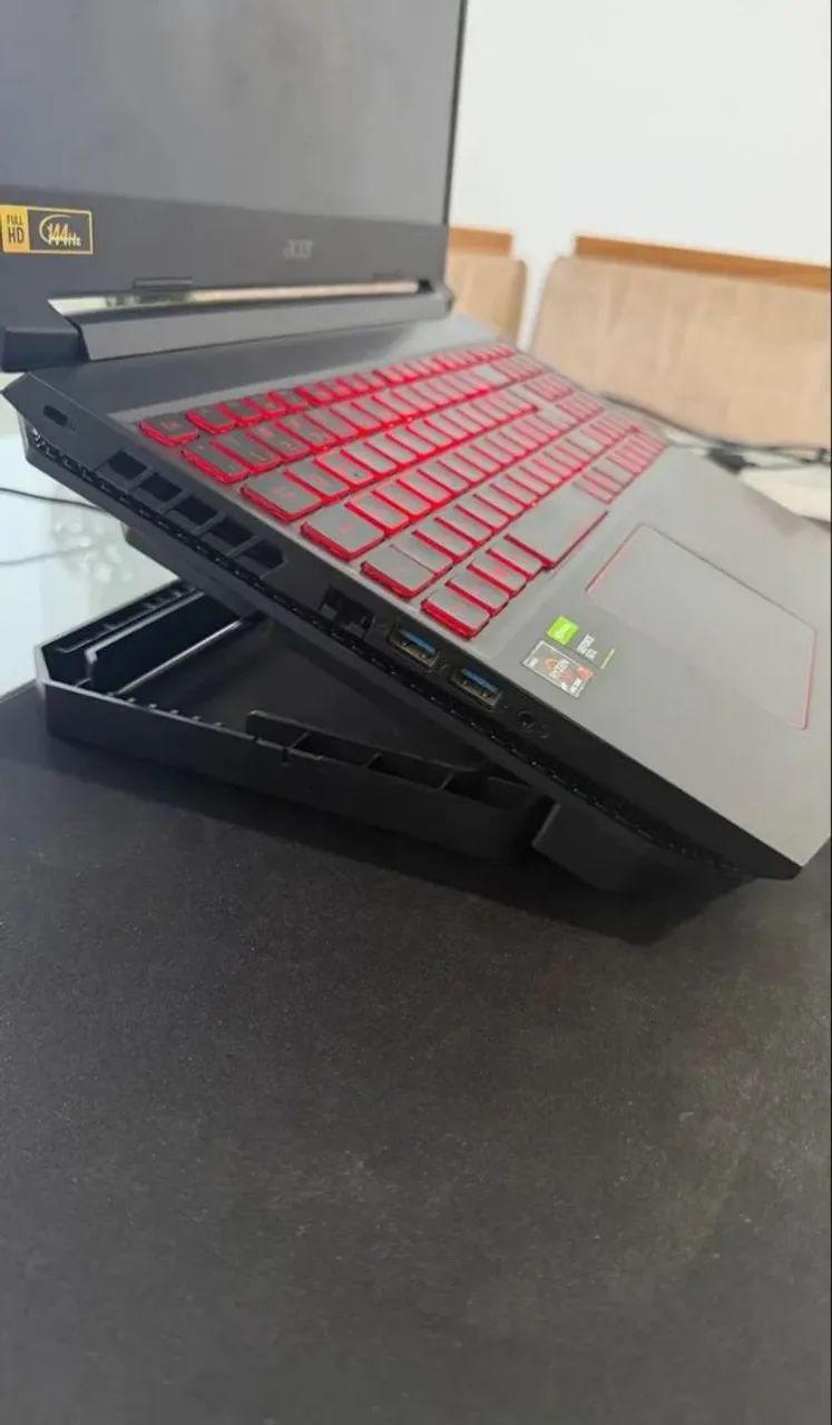 Acer Nitro 5  - Foto 3