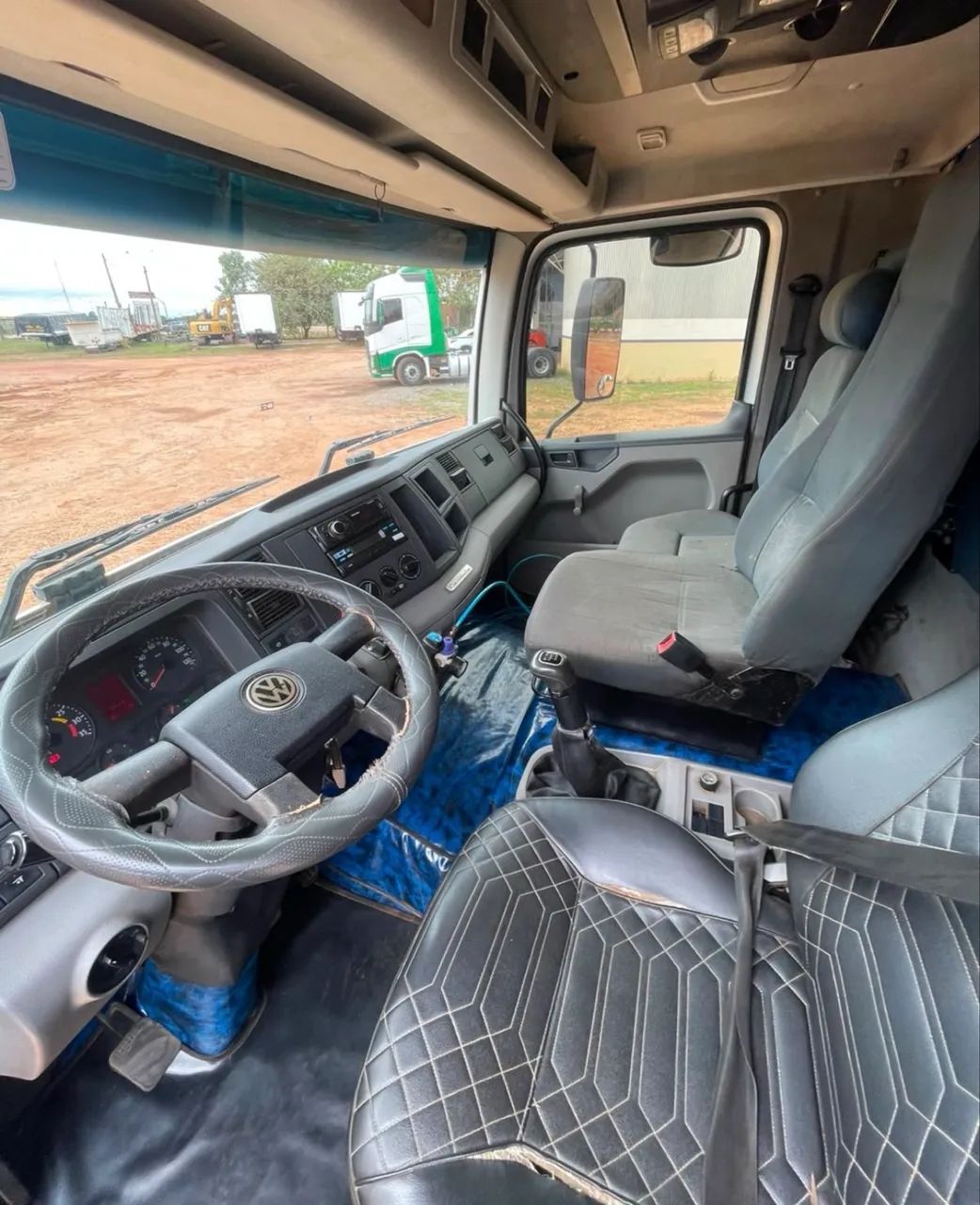 Caminhão Volkswagen 24-250 - Foto 4