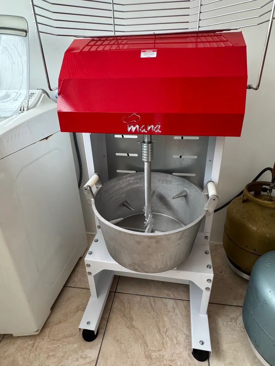 Masseira para Salgados Maná 22 litros NOVO - Foto 2