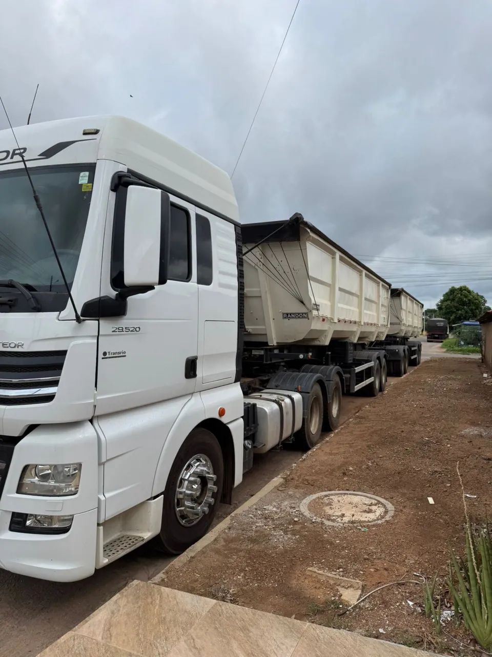 VW Meteor 29520 com rodo caçamba  - Foto 2