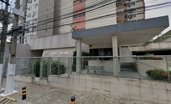 Vende-se apartamento no Edifício Viña Del Mar, Bairro Reduto, em Belém-PA.