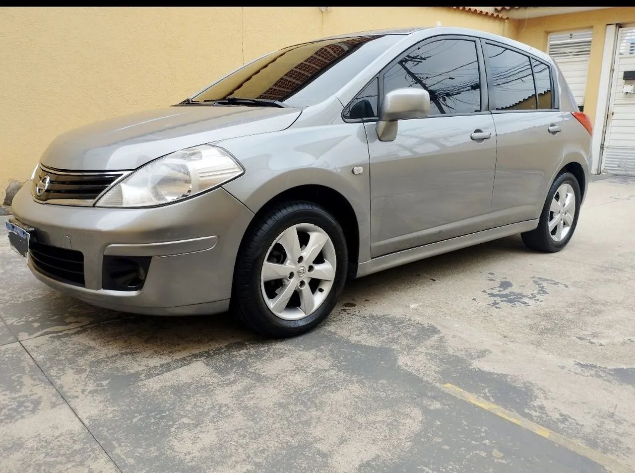 Nissan Tiida 2011