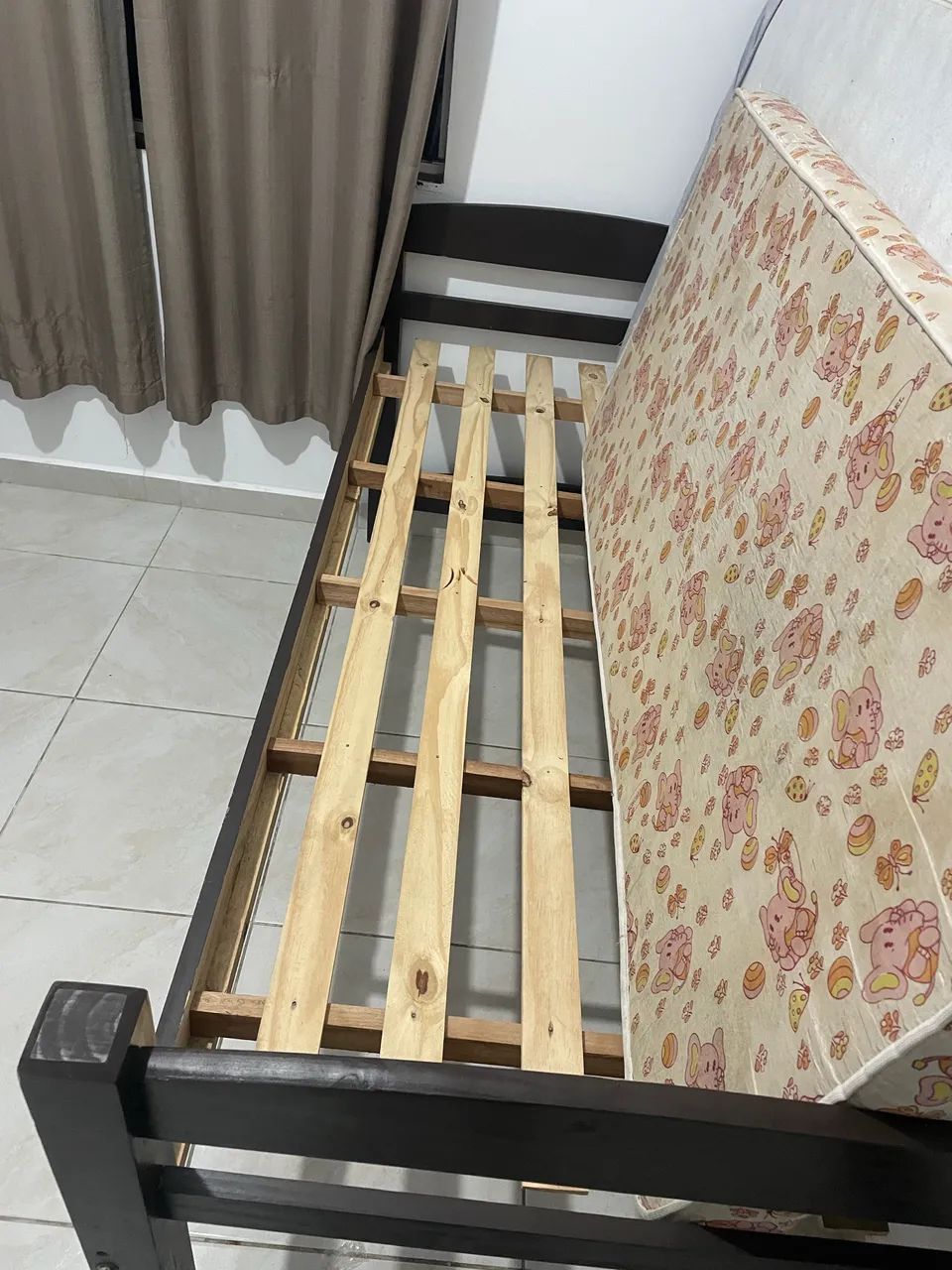 Cama solteiro 