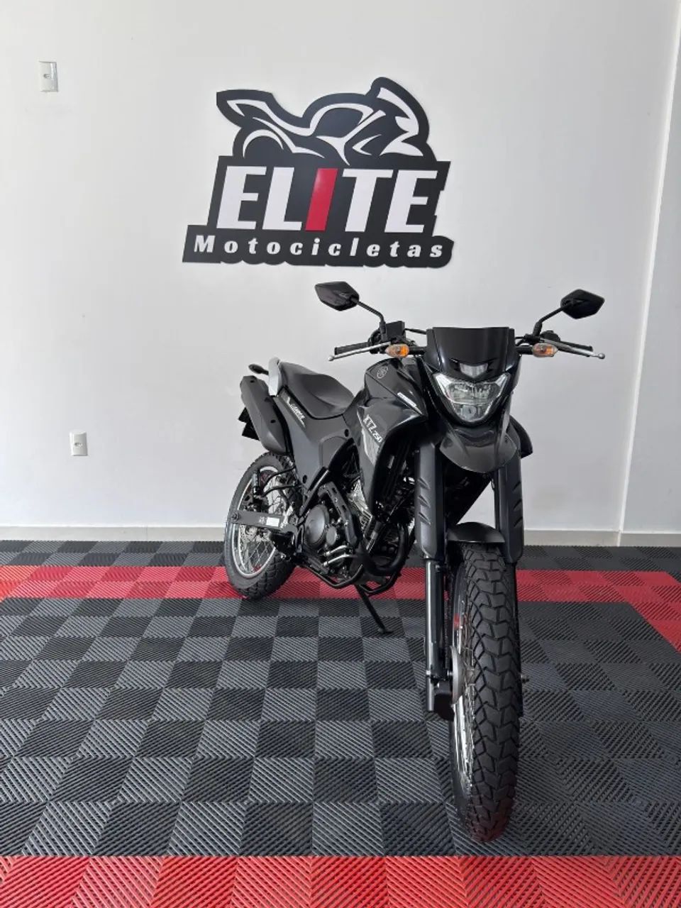 XTZ 250 Lander 2021 Preta  - Foto 4