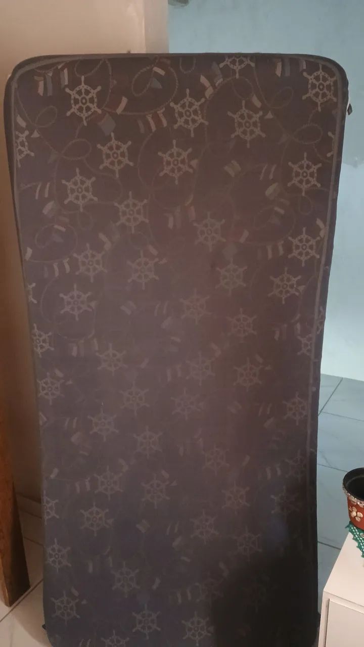 Vendo cama de solteiro  - Foto 4