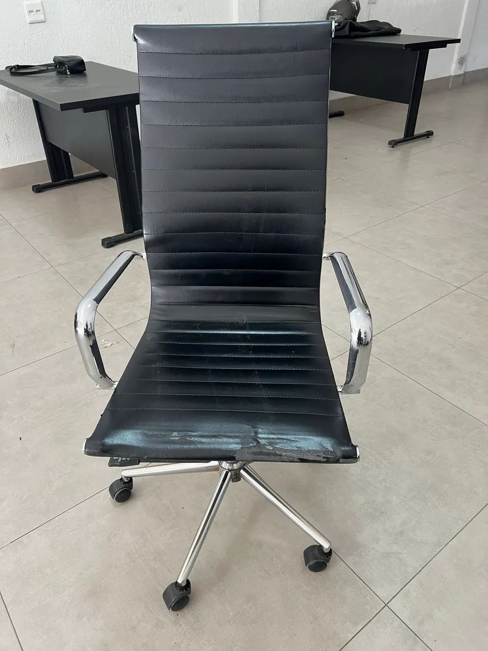 Cadeira diretor - Foto 2