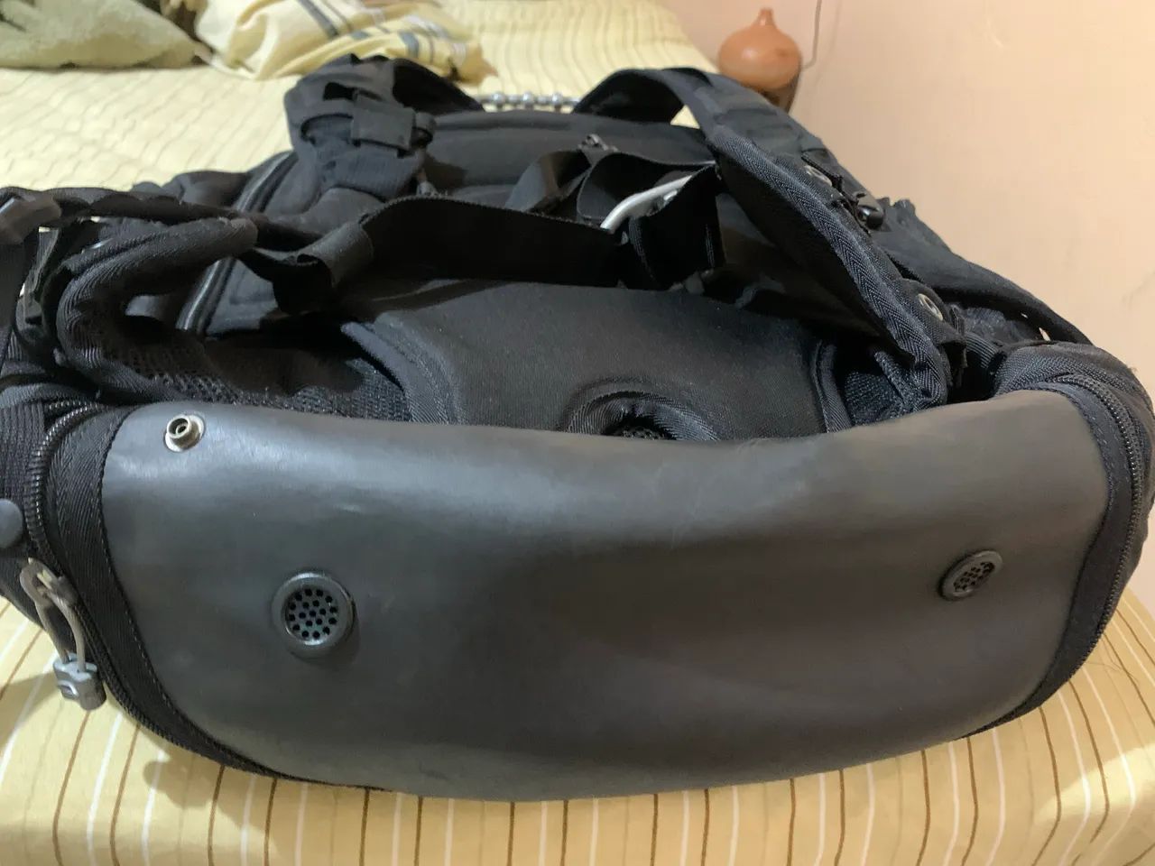 Mochila Oakley Kitchen Sink Original - Seminova - Foto 2