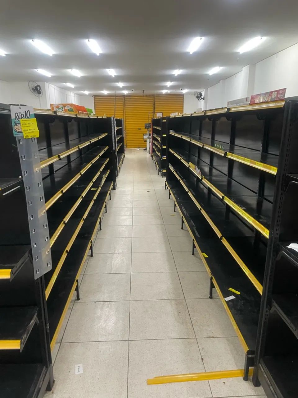 Prateleira de supermercado 