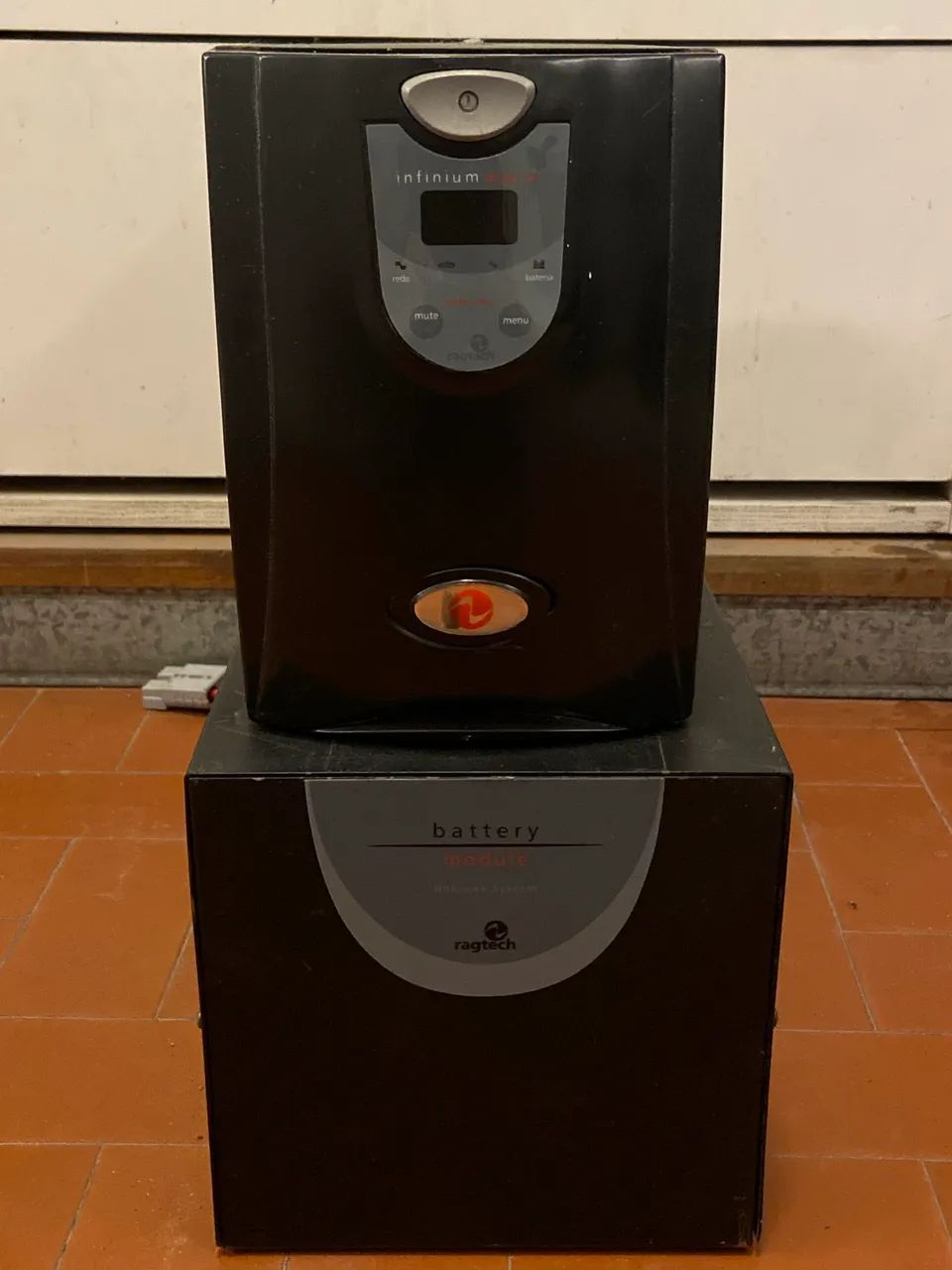 Nobreak 3200va com modulo d bateria 