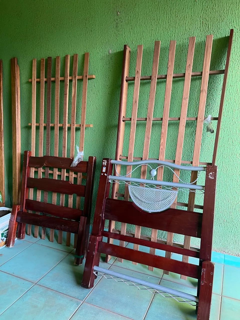 CAMA SOLTEIRO MADEIRA MACIÇA  - Foto 2