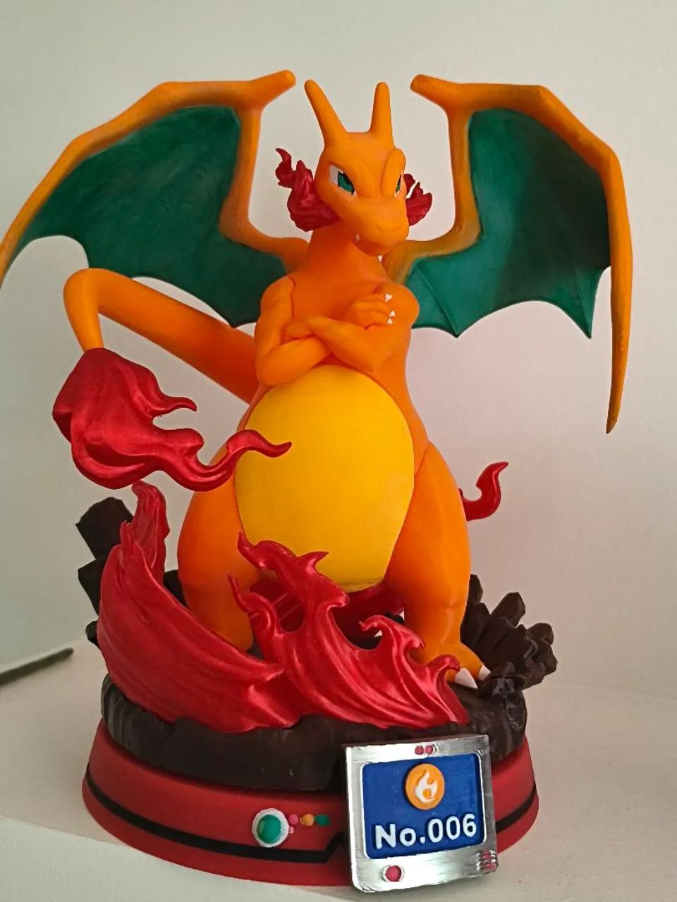 Action Charizard 3D pintado a mão.