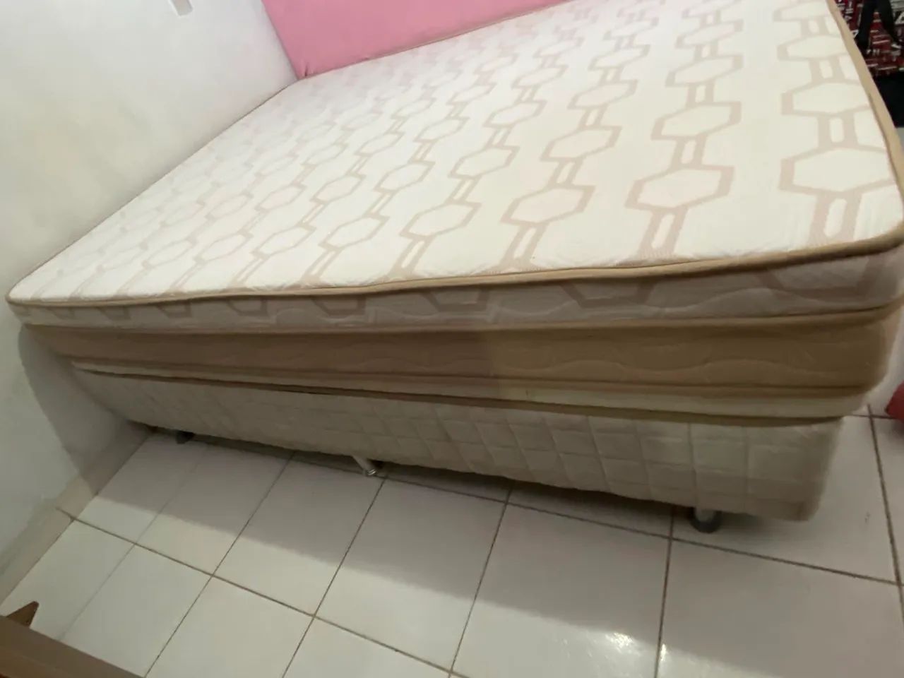Cama Queen Size
