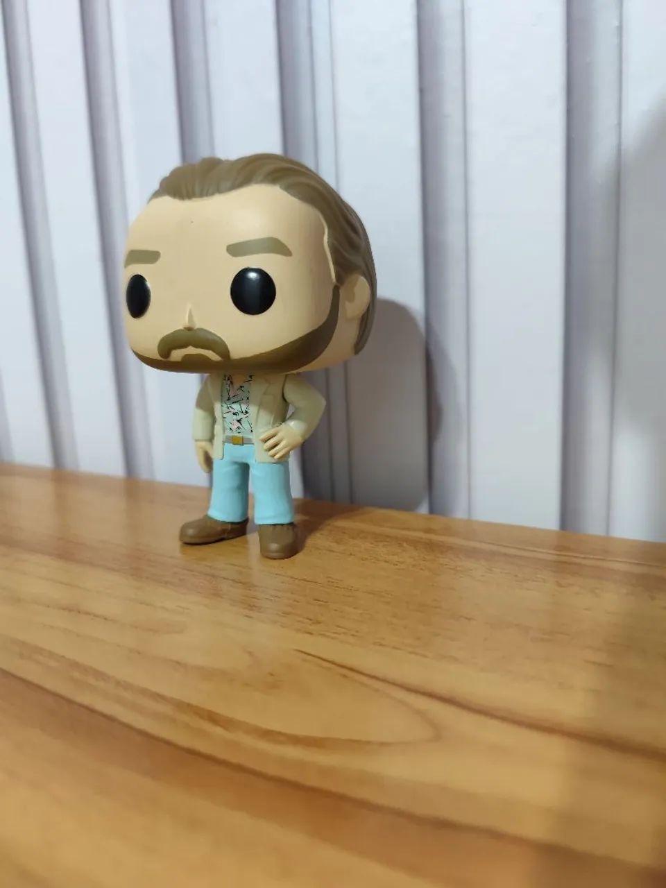 Funko Pop! Jim Hopper (Date Night) #801 da série Stranger Things.