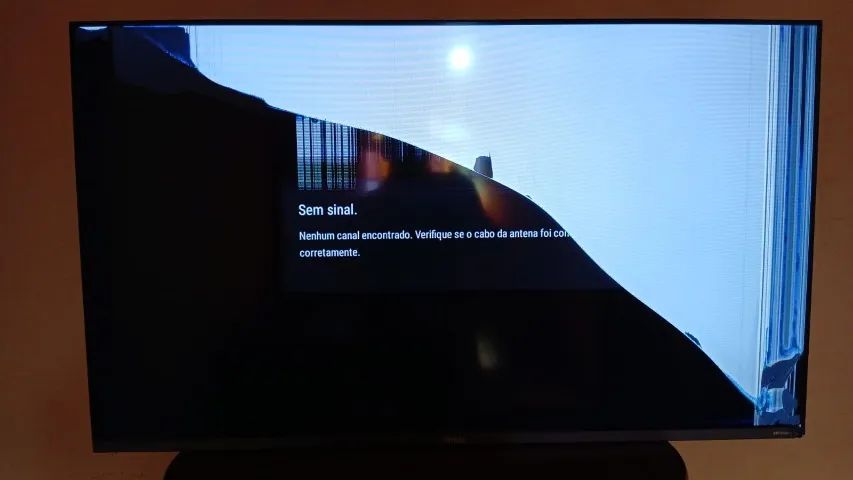 Tv 43 polegadas - com defeito na Tela - Foto 2