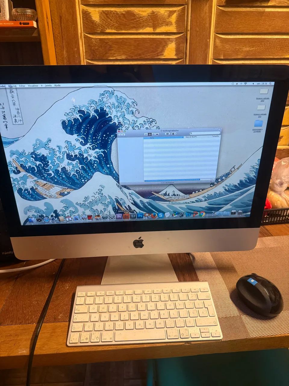 iMac 21,5 - Apple - Modelo A1311 (Mid 2010) - Computadores e