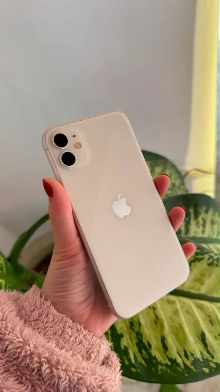 iPhone 11 branco 68gb  - Foto 5