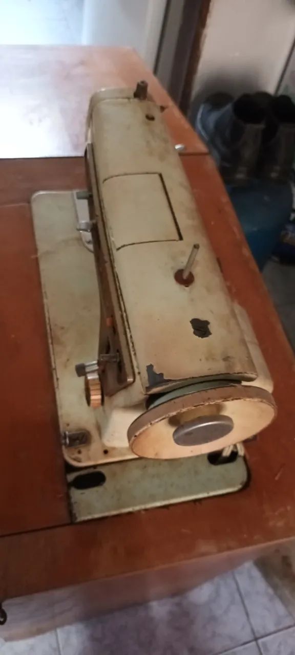 Máquina de costura antiga Singer Vintage