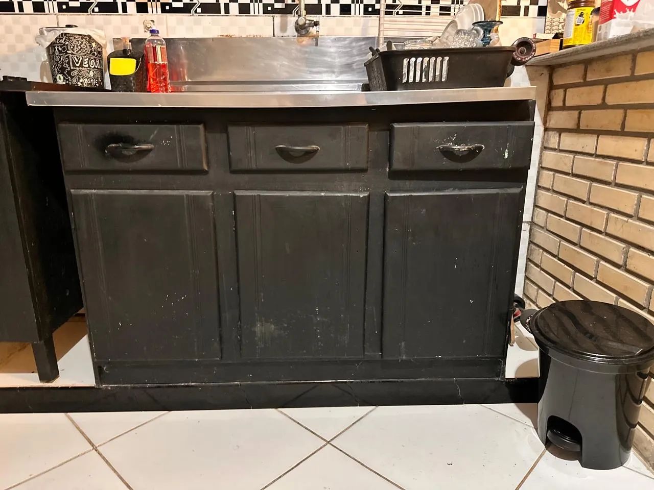 Balcão de cozinha com balcão de cooktop + mesa simples 3 lugares  - Foto 3