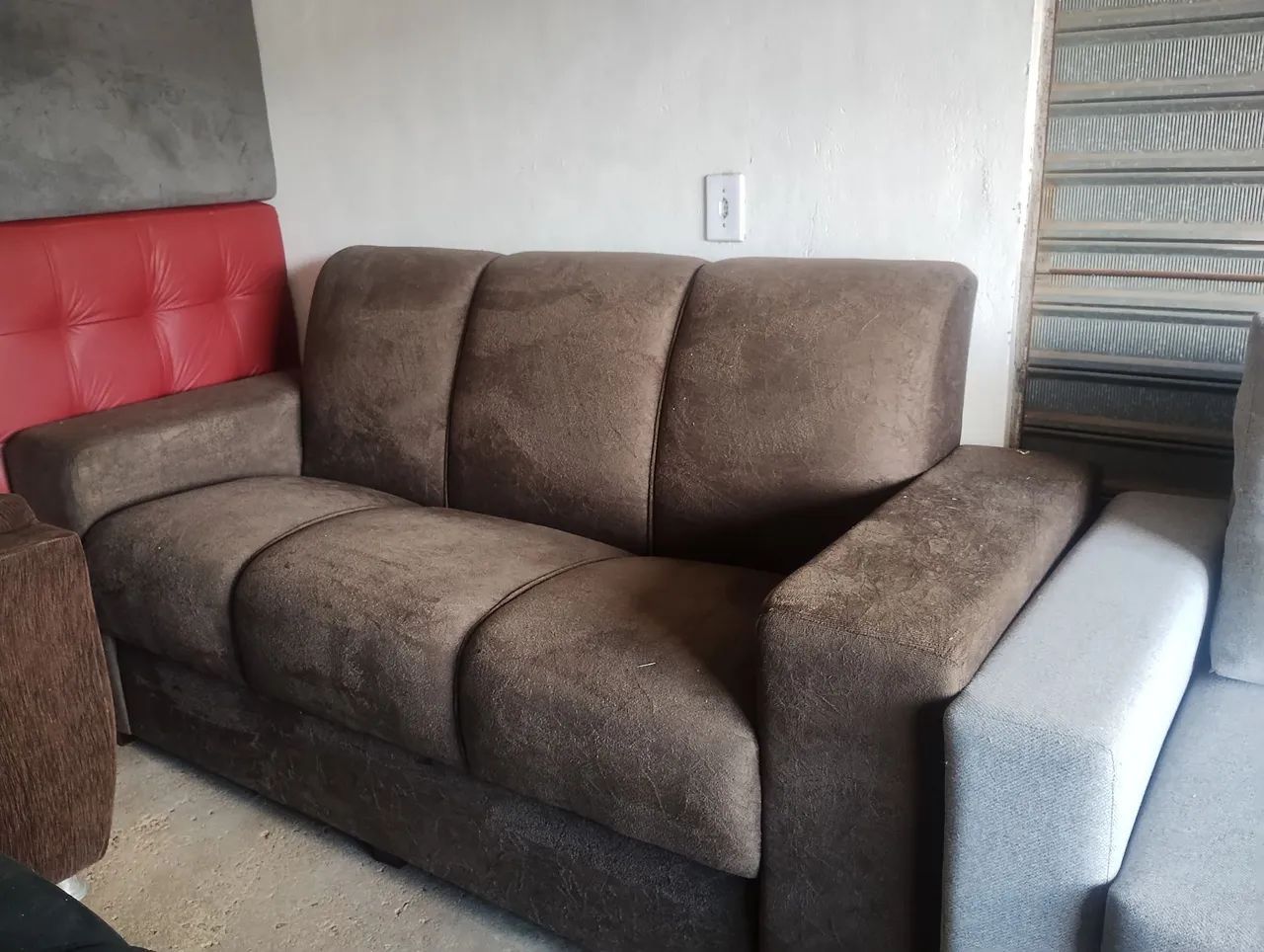 Sofá popular 3 lugares 