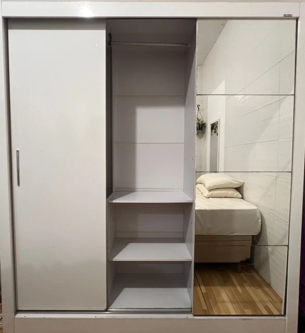 Guarda-roupa 