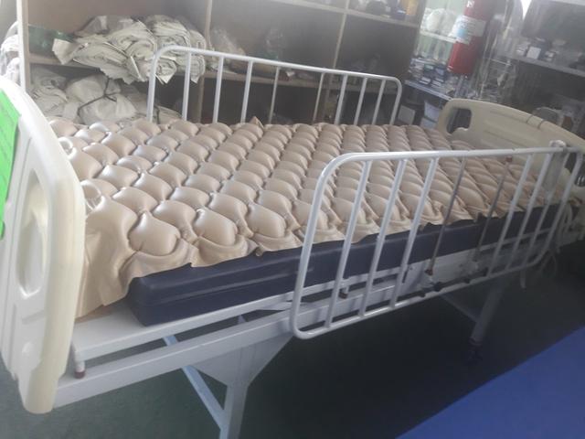 Cama hospitalar com motor - Foto 3