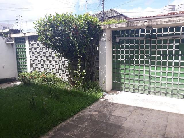 Belíssima Casa Duplex Reformada 3 Qtos/ 3 Vagas/ a 5 Minutos De Boa Viagem No Ipsep - Foto 4