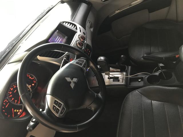 Vendo l200 Triton 2015. Carro em estado de zero - Foto 5