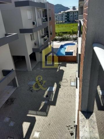 MS5&1-Apto mobiliado em prédio com piscina a 1km da praia dos Ingleses