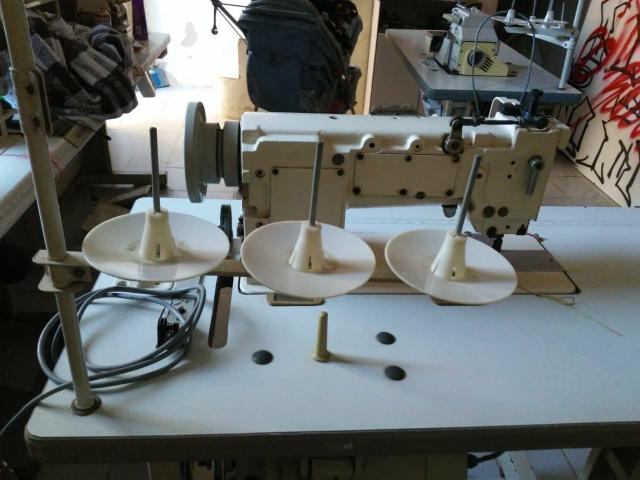 Maquina de costura - Foto 3