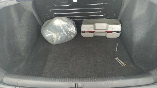 Polo Sedan 2011 Completo automático - Foto 4