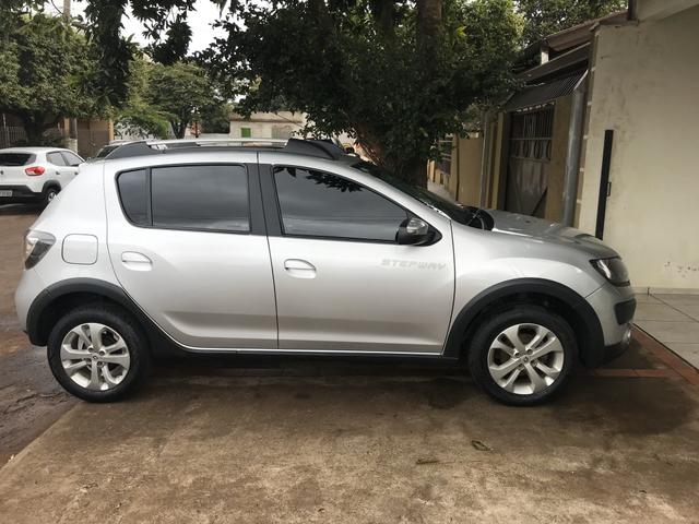 Sandero Stepway 1.6 16/17 Único Dono - Foto 2