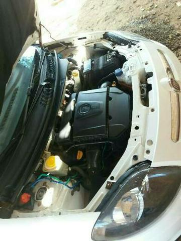 Vende se Fiat palio Sporting motor 1.6 - Foto 10