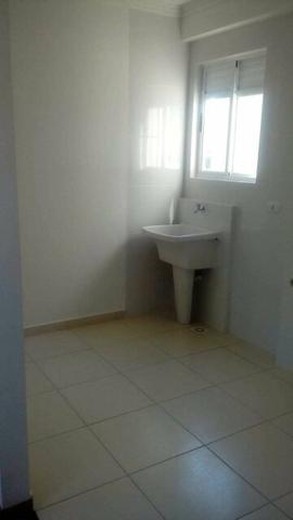 Aluga-se apartamento