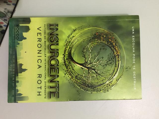 Série de livros: Divergente - Foto 3