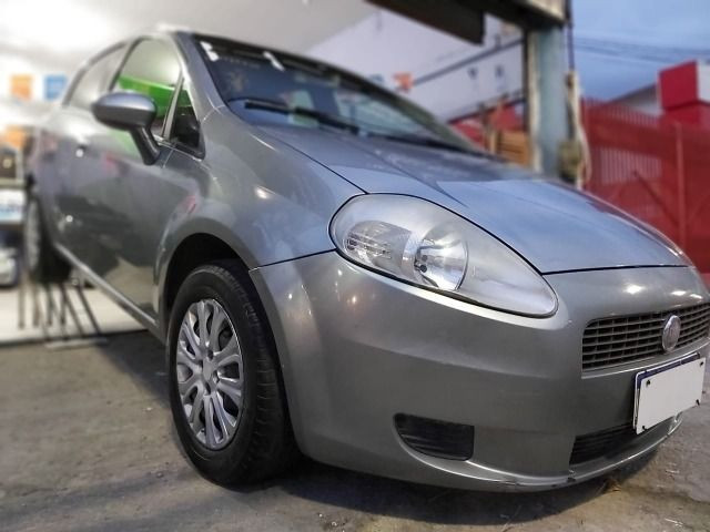 Fiat/ Punto Attractive 1.4 2011 Completa Sem Detalhes