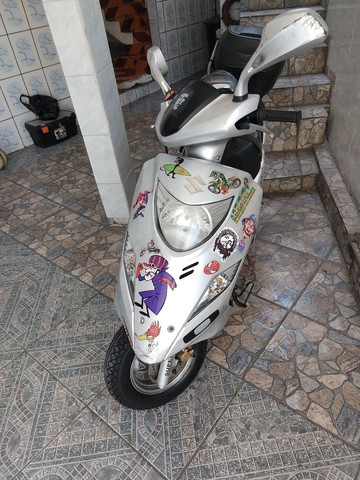 BURGMAN 125 ANO 2012