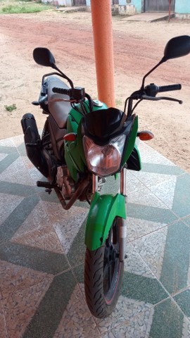 MOTO YAMAHA FAZER