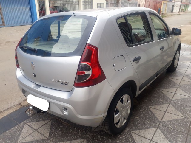 SANDERO 1.6 COMPLETO 2011